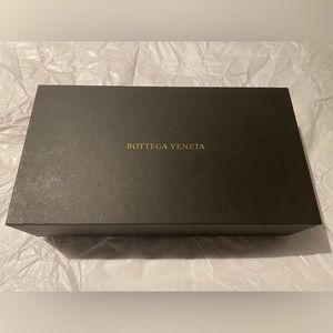 Bottega Veneta box w/ dust pouch